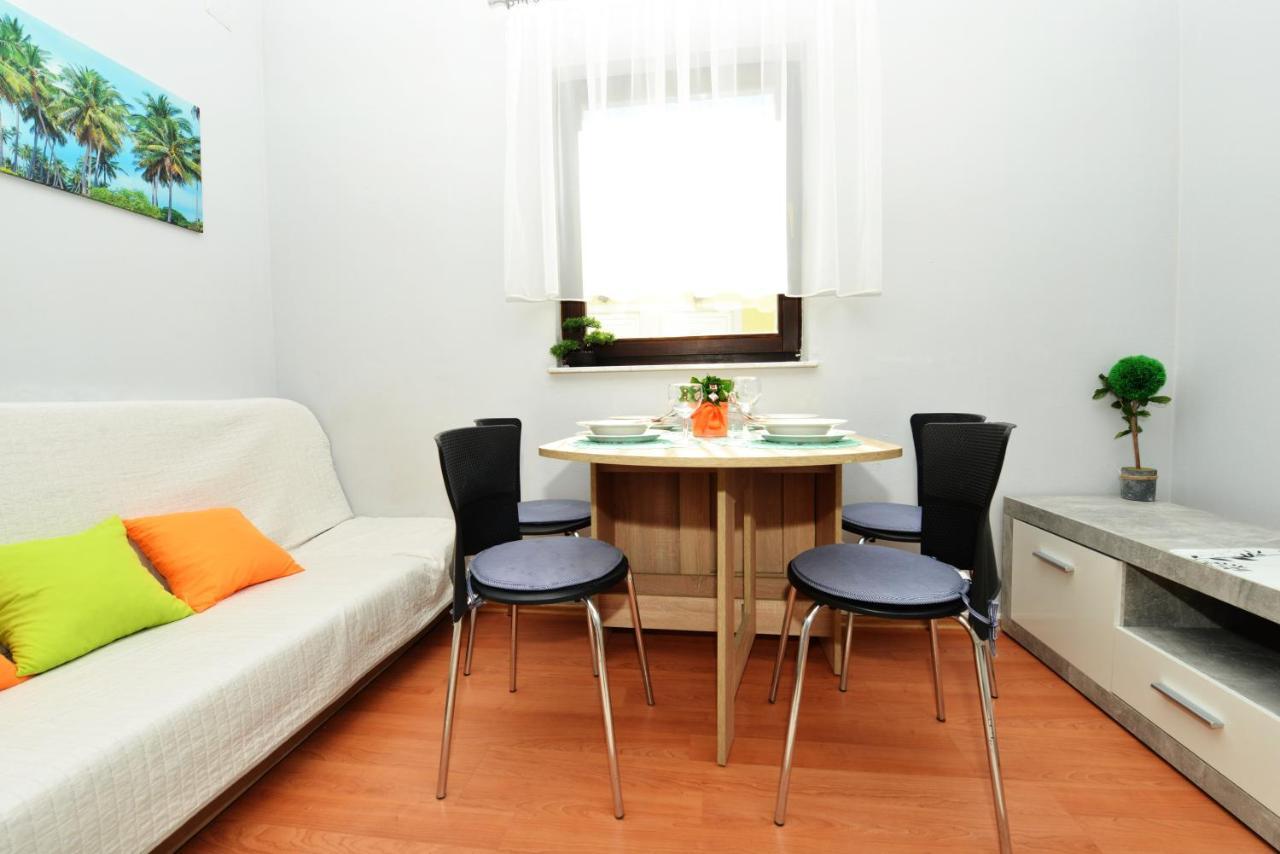 Apartment Lavender Vir Buitenkant foto